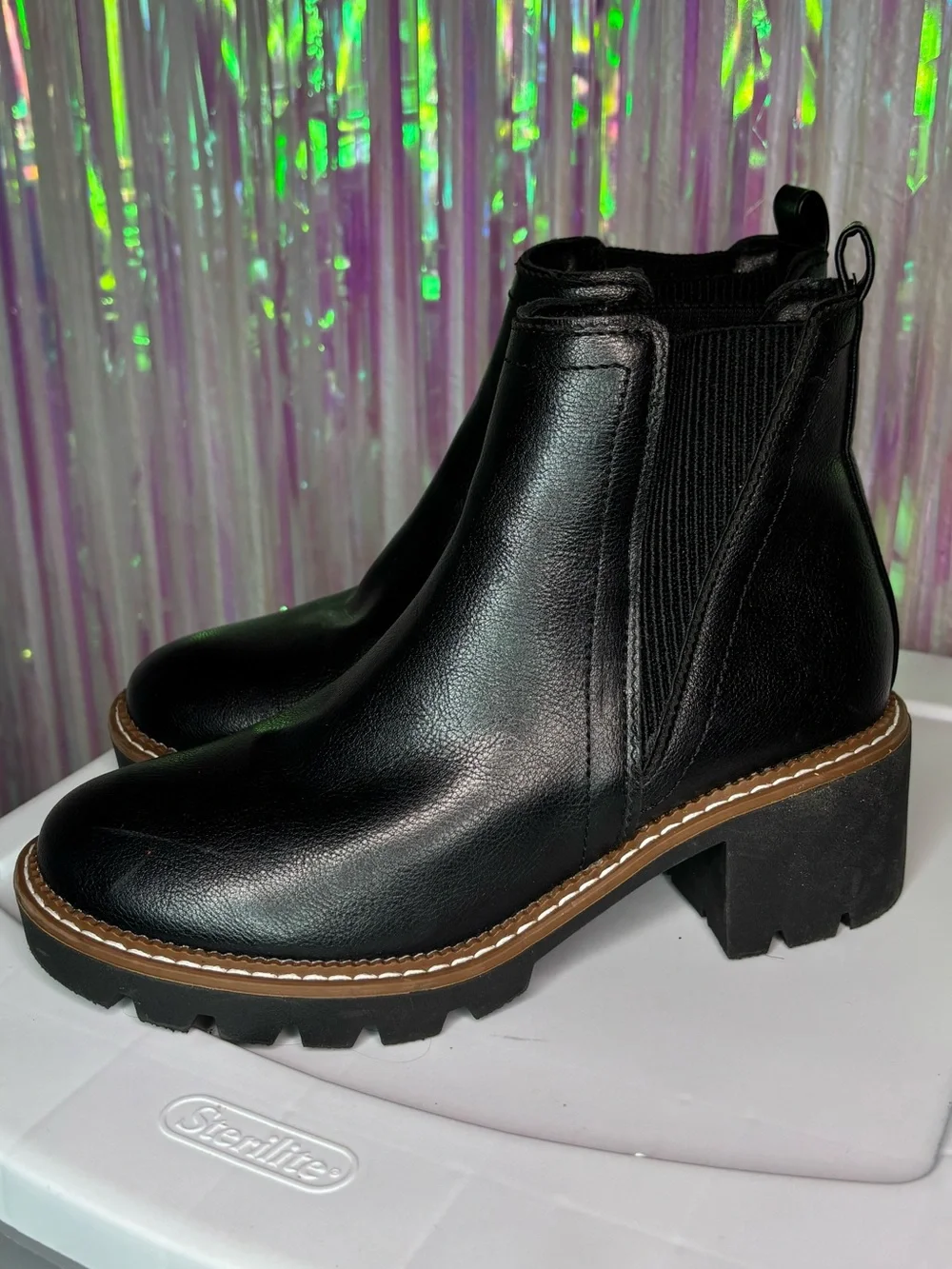 Buckle MIA Black Rodos Ankle Pull On Boot with Brown Welt Sz 6 Worn Once